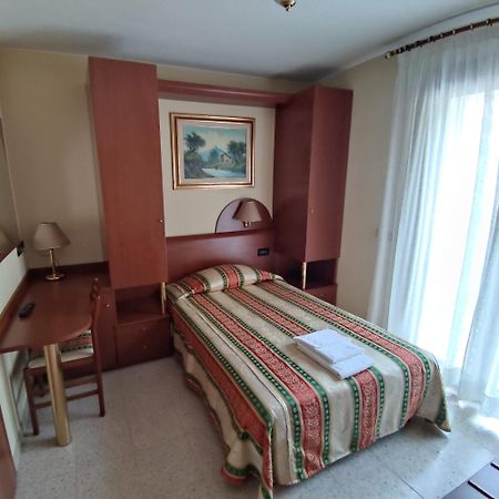 Ponte Nuovo Bed & Breakfast Altissimo ภายนอก รูปภาพ