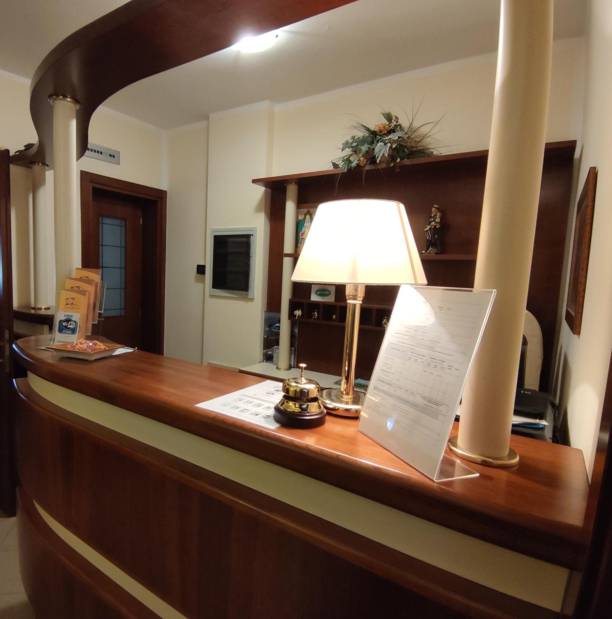 Ponte Nuovo Bed & Breakfast Altissimo ภายนอก รูปภาพ
